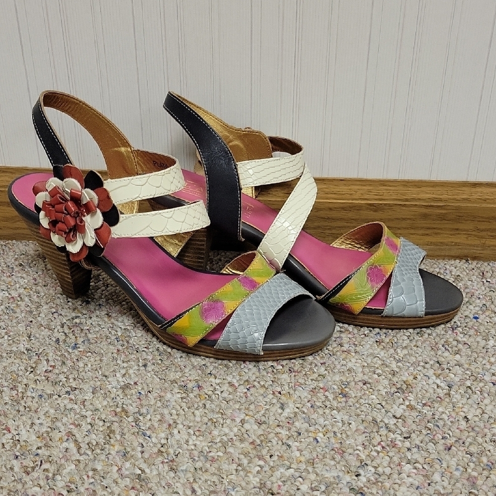 L'Artiste From Spring Step, women's Colorful Strappy Sandals Sz 41 US 9.5